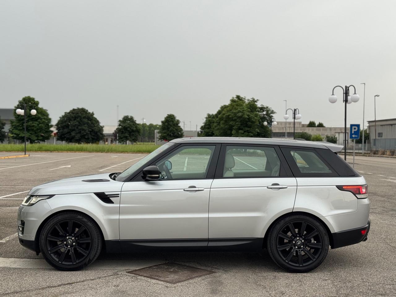 Land Rover Range Rover Sport 3.0 TDV6 HSE Dynamic