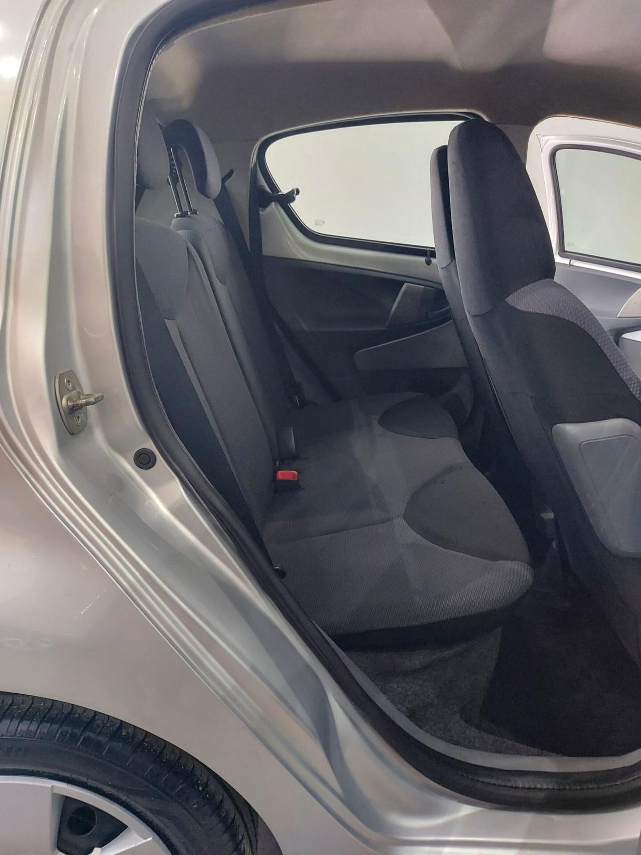 Toyota Aygo 1.0 12V VVT-i 5 porte Sol automatico