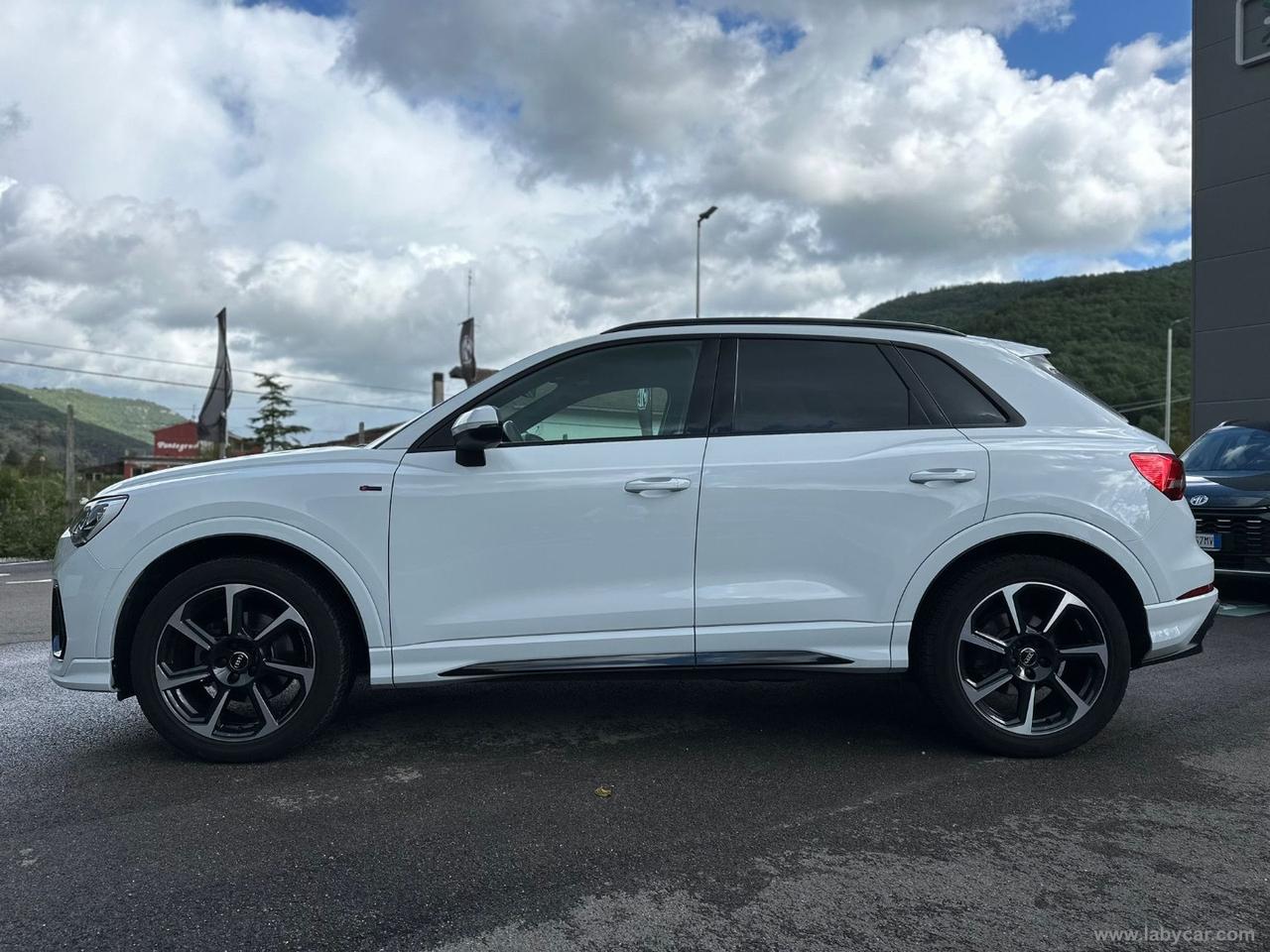 AUDI Q3 35 TFSI S line edition