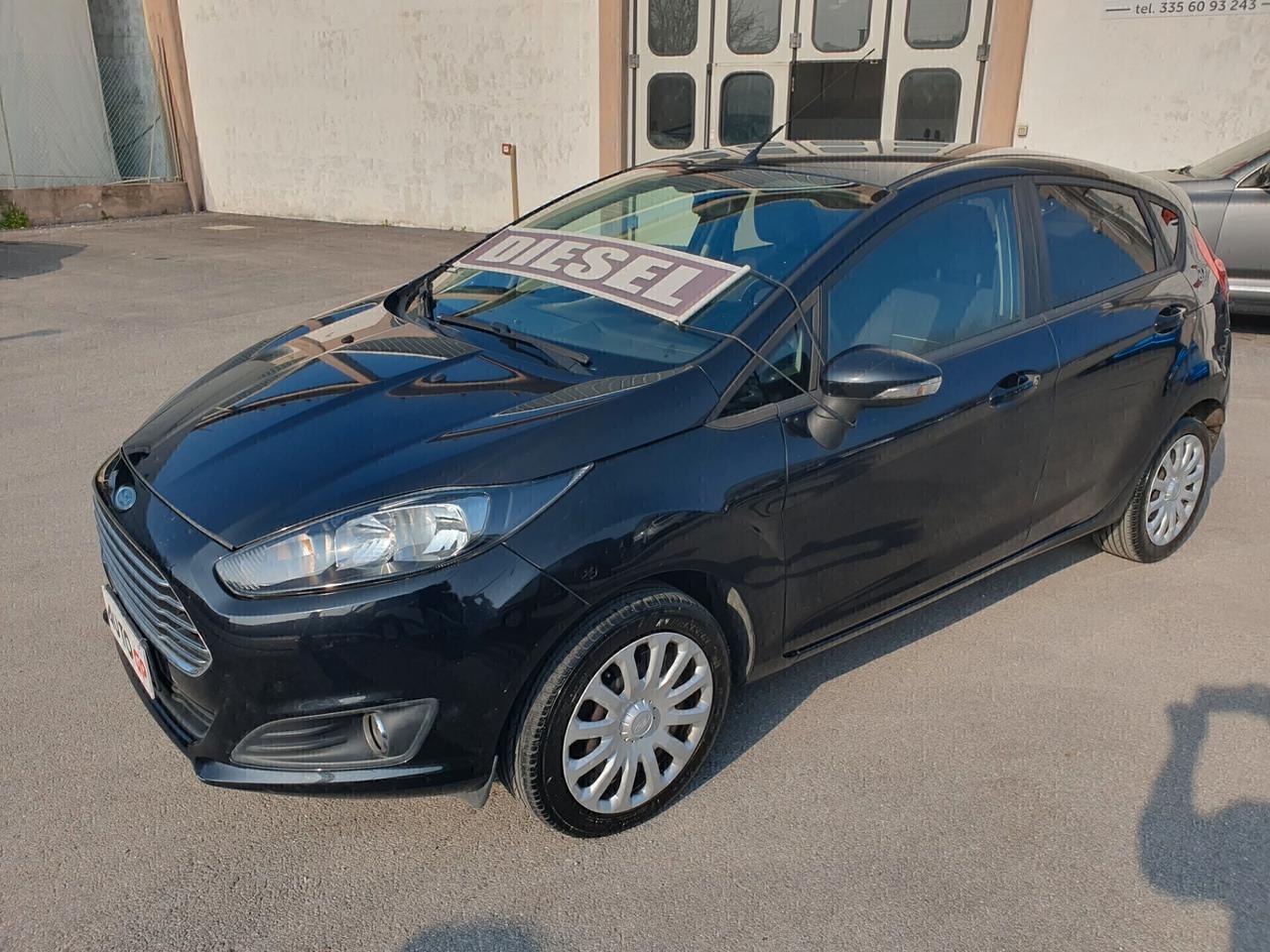 Ford Fiesta 1.5 TDCi 75CV Neopatentati 2015