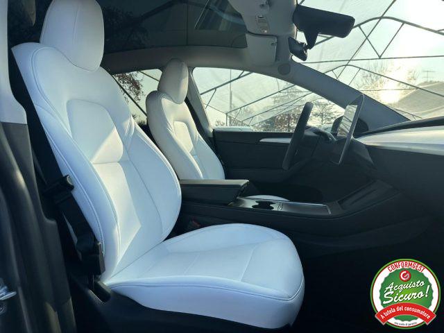 TESLA Model Y AWD Performance