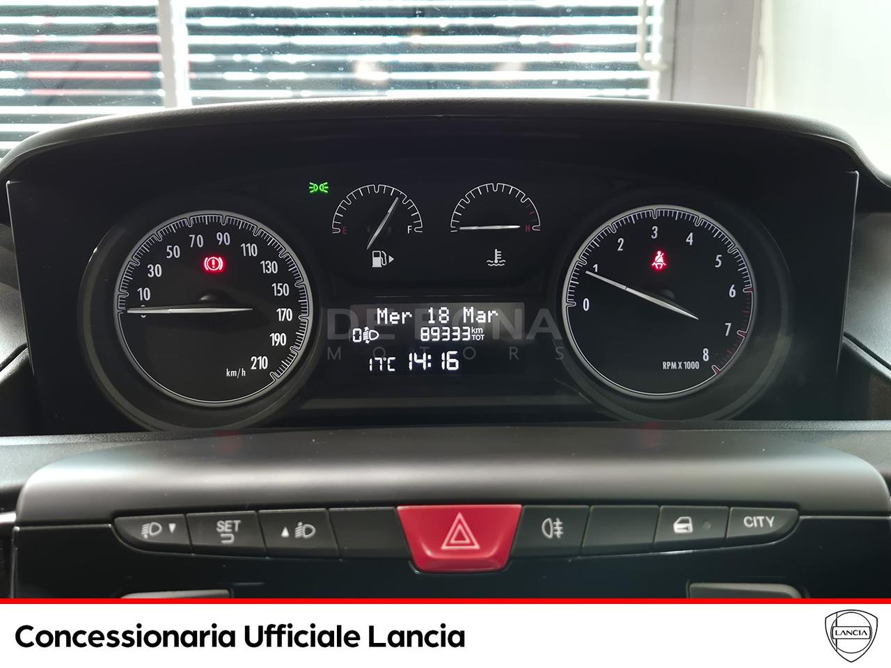 Lancia Ypsilon 1.2 silver 69cv