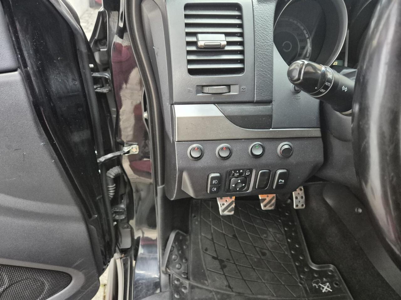 Mitsubishi Pajero 3.2 4X4 AUTOCARRO 2 POSTI
