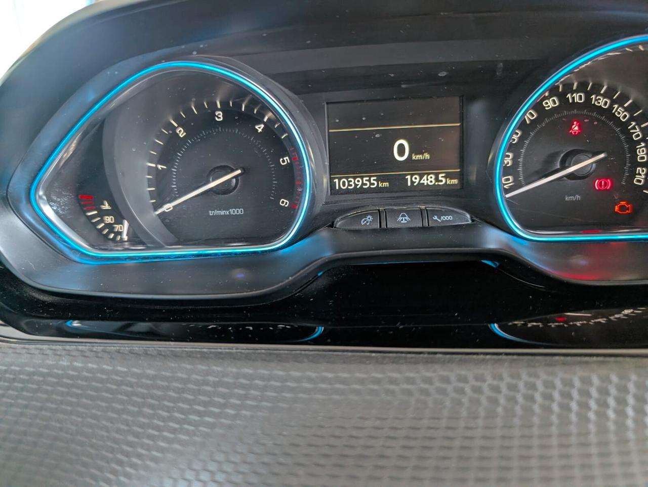 Peugeot 2008 BlueHDi 100 Allure