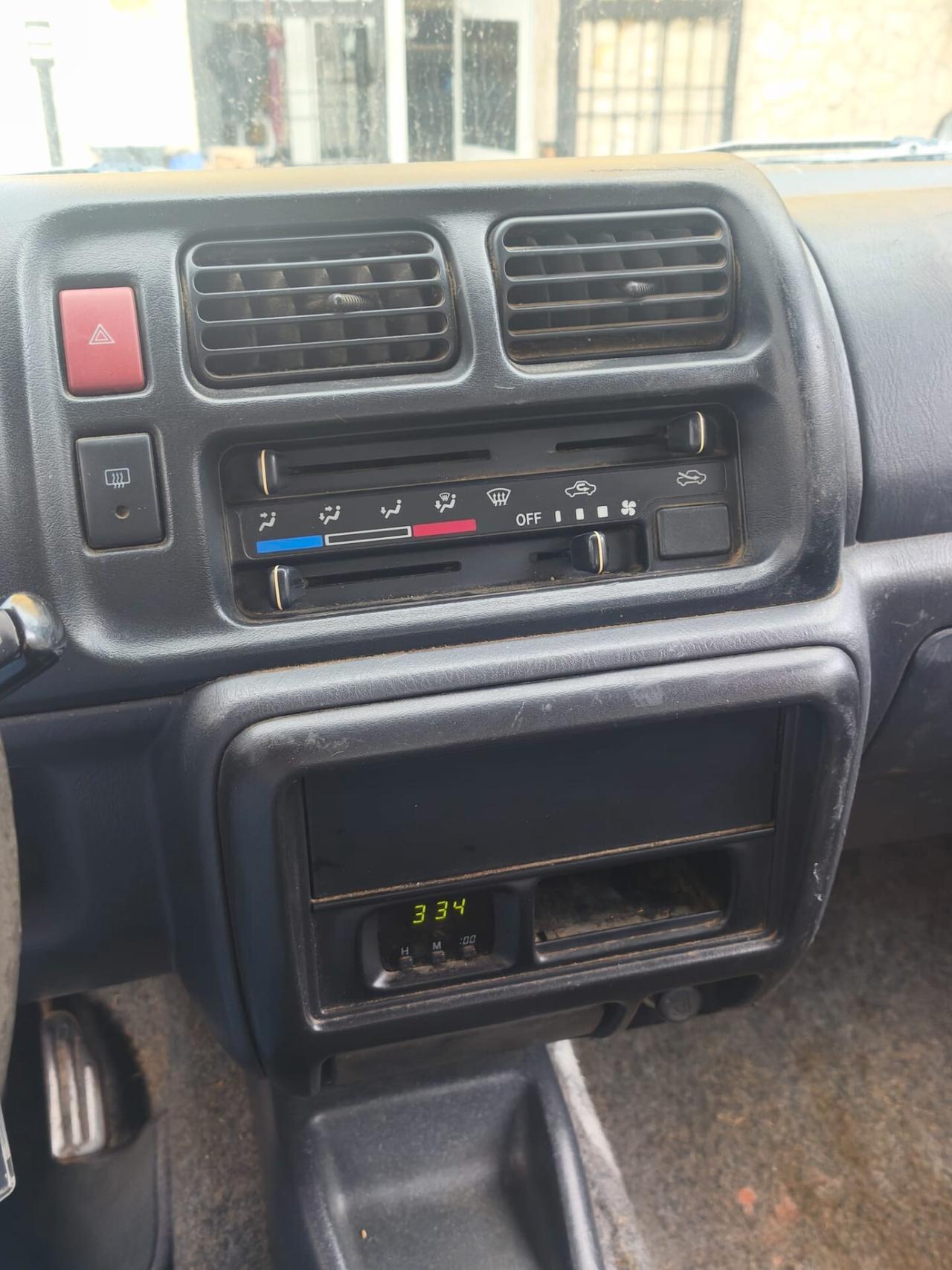 Suzuki Jimny 1.3i 16V cat 4WD JLX