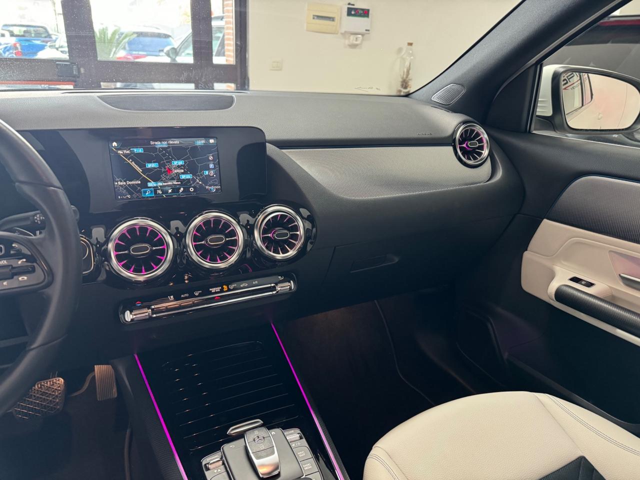 Mercedes-benz GLA 180 d Automatic LUCI AMBIENTE