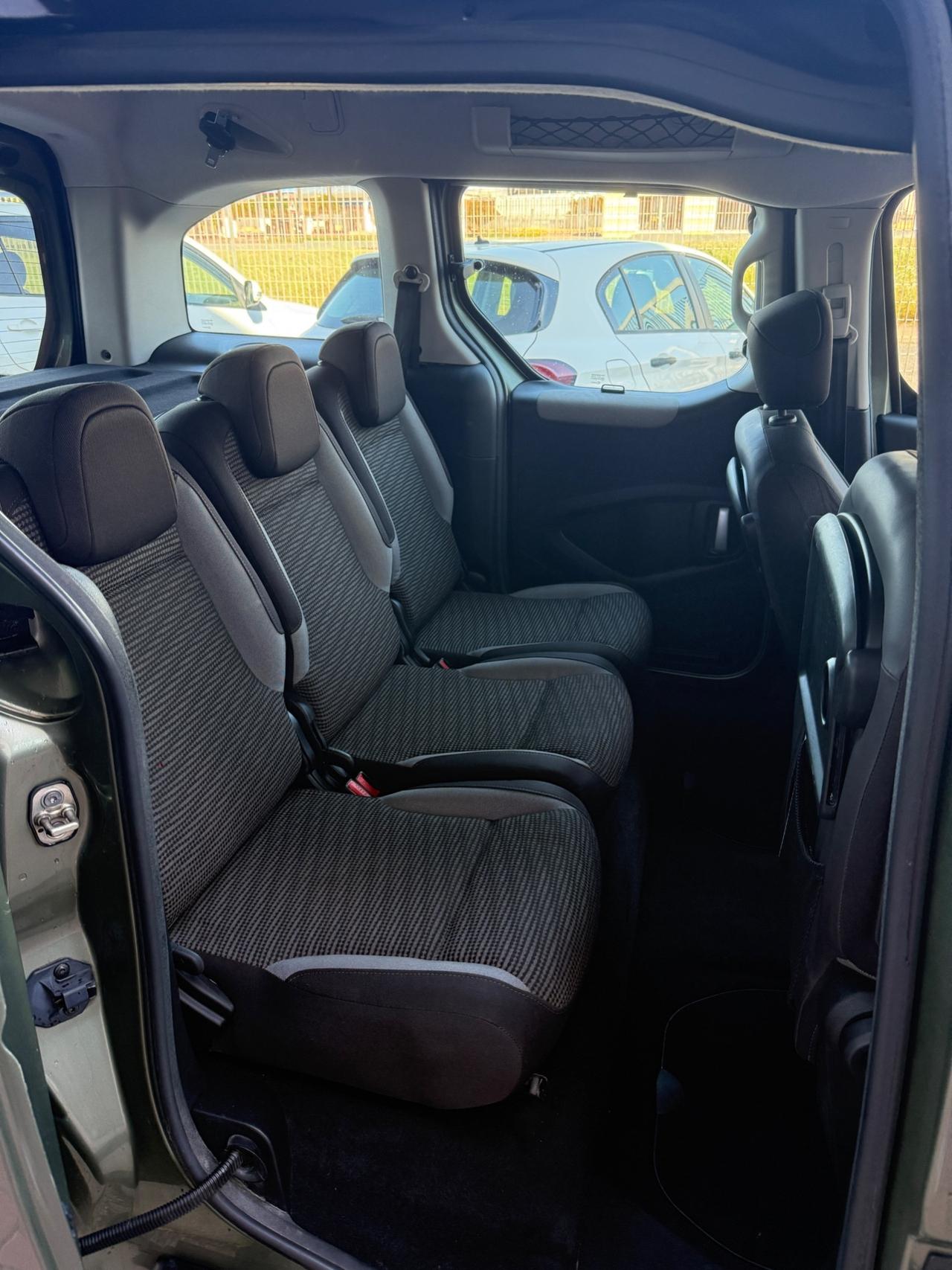 Peugeot Partner Tepee 1.6 HDi 112CV Outdoor