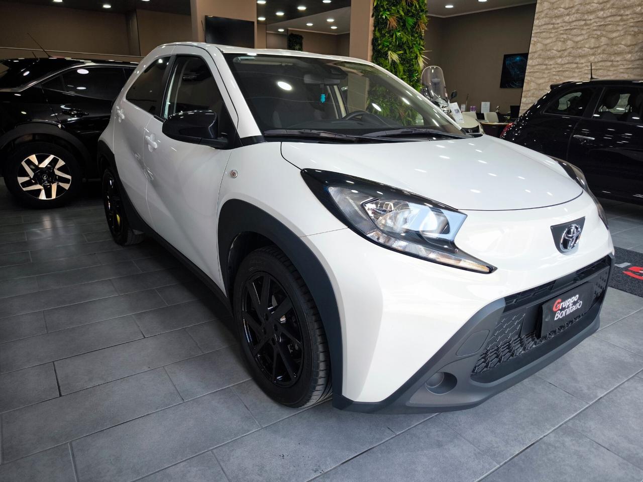 Toyota Aygo X 1.0 VVT-i 72 CV 5 porte Trend
