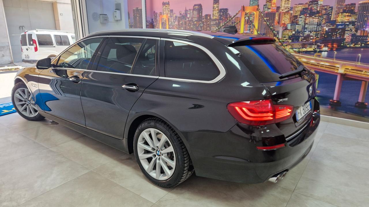 Bmw 520 520d xDrive Touring Luxury