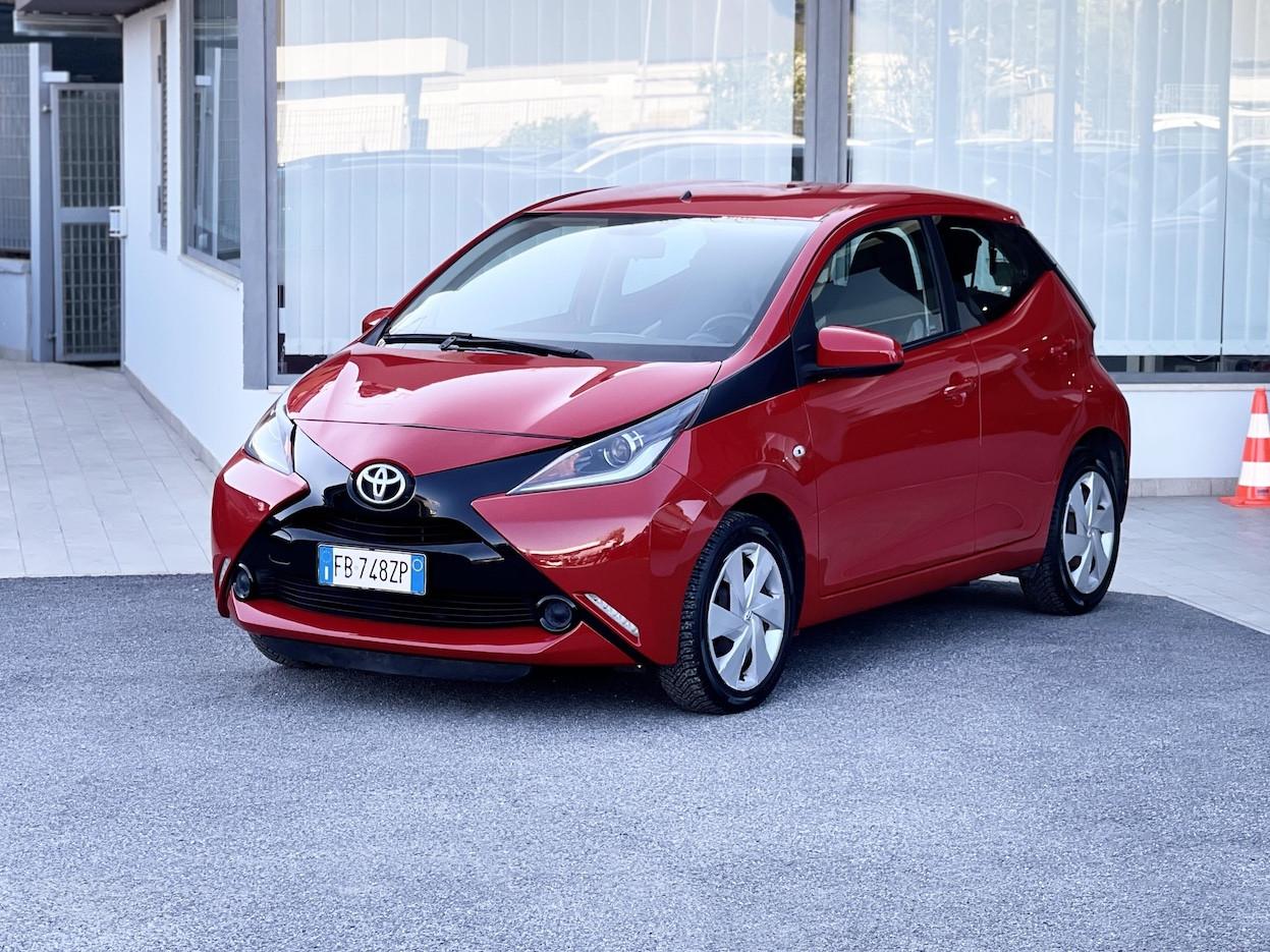 Toyota Aygo 5 Porte 1.0 Benzina 69CV E6 Neo - 2015