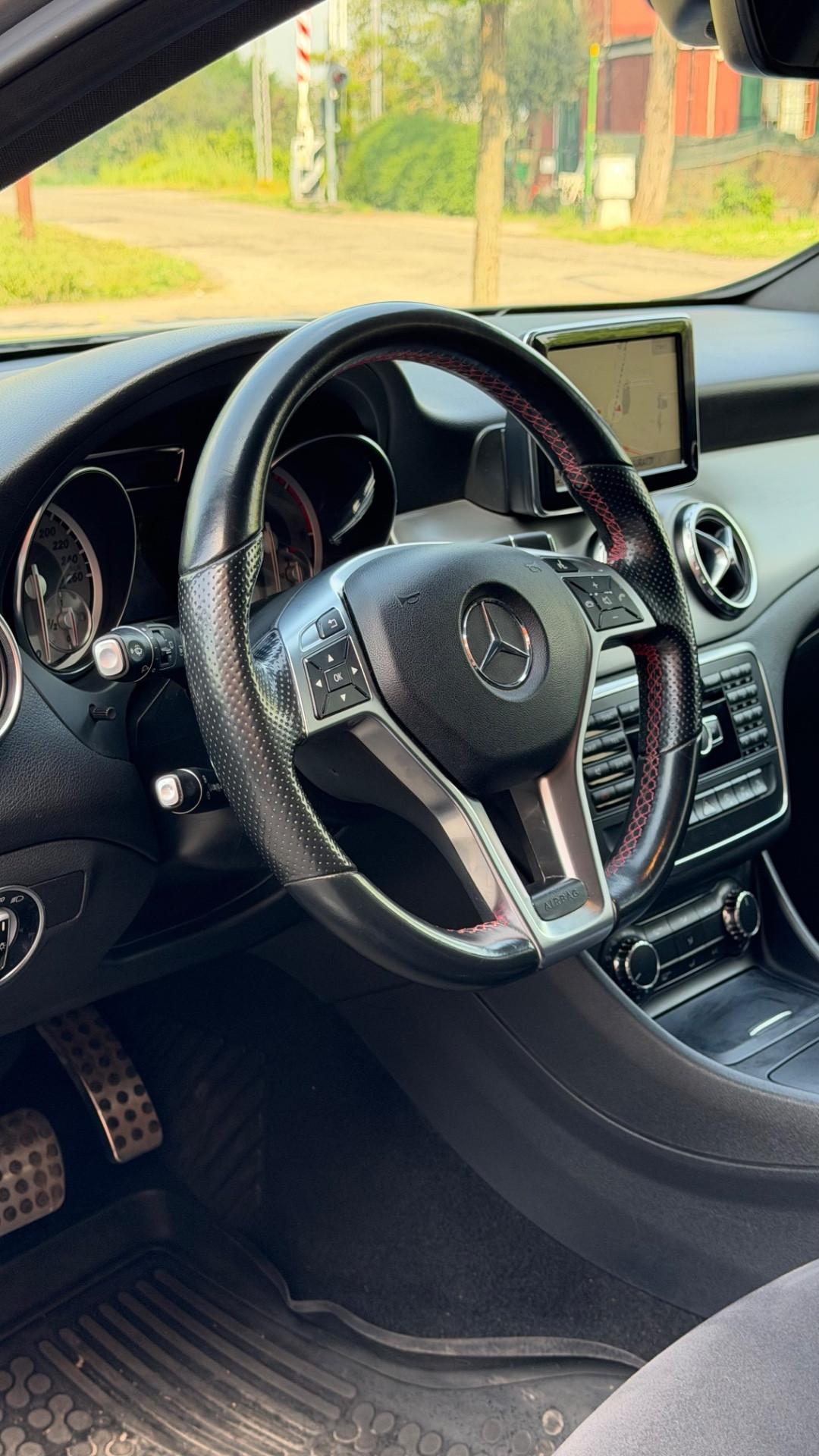 Mercedes-benz GLA 200 d Automatic 4Matic Premium