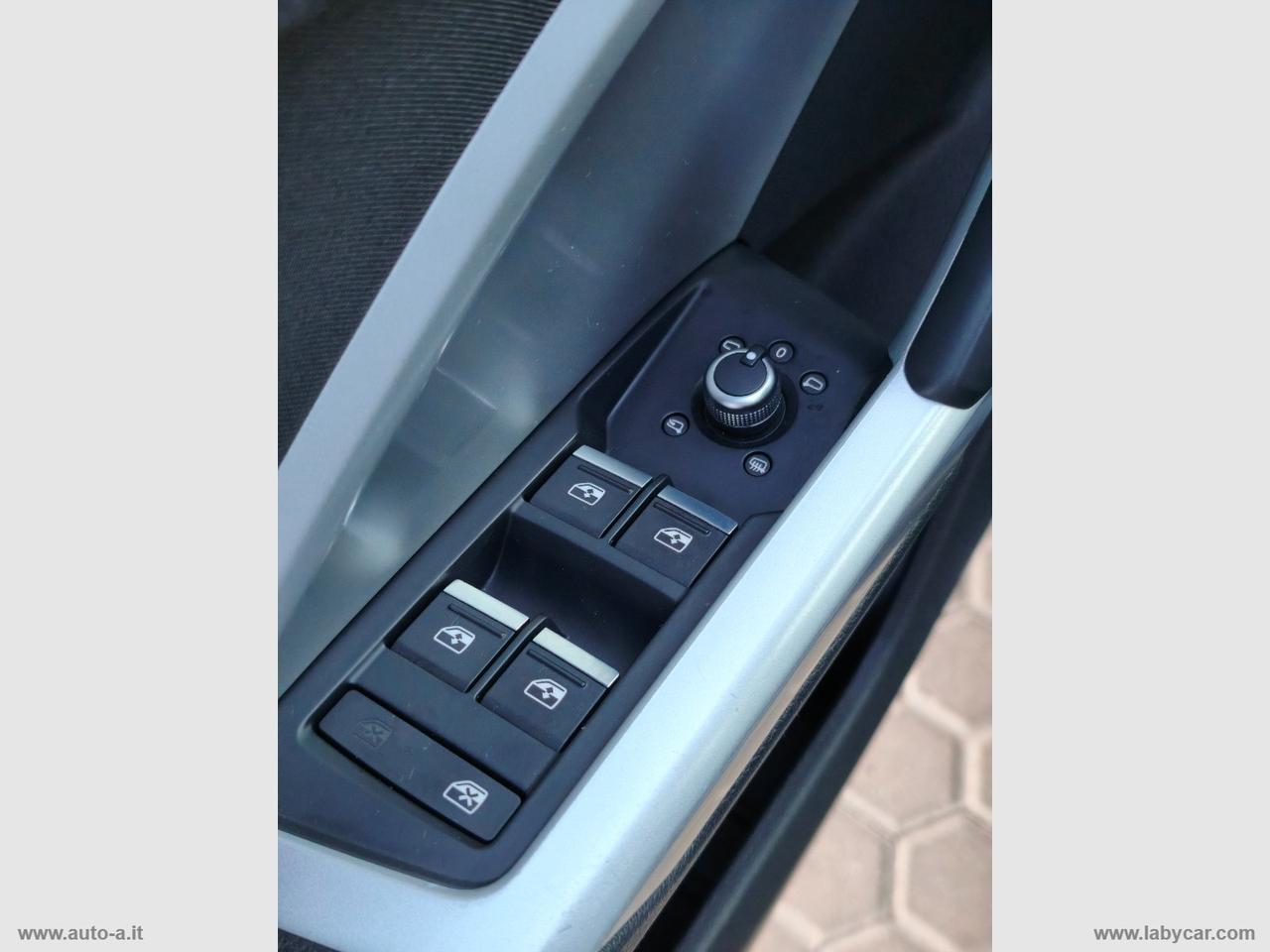 AUDI Q3 35 TDI S tronic Business Advanced