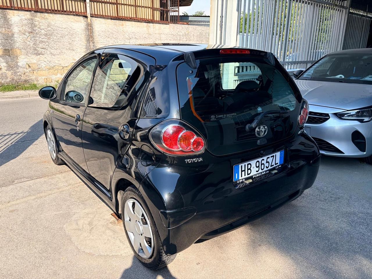 TOYOTA AYGO 1.0 68CV CAMBIO AUTOMATICO 2010