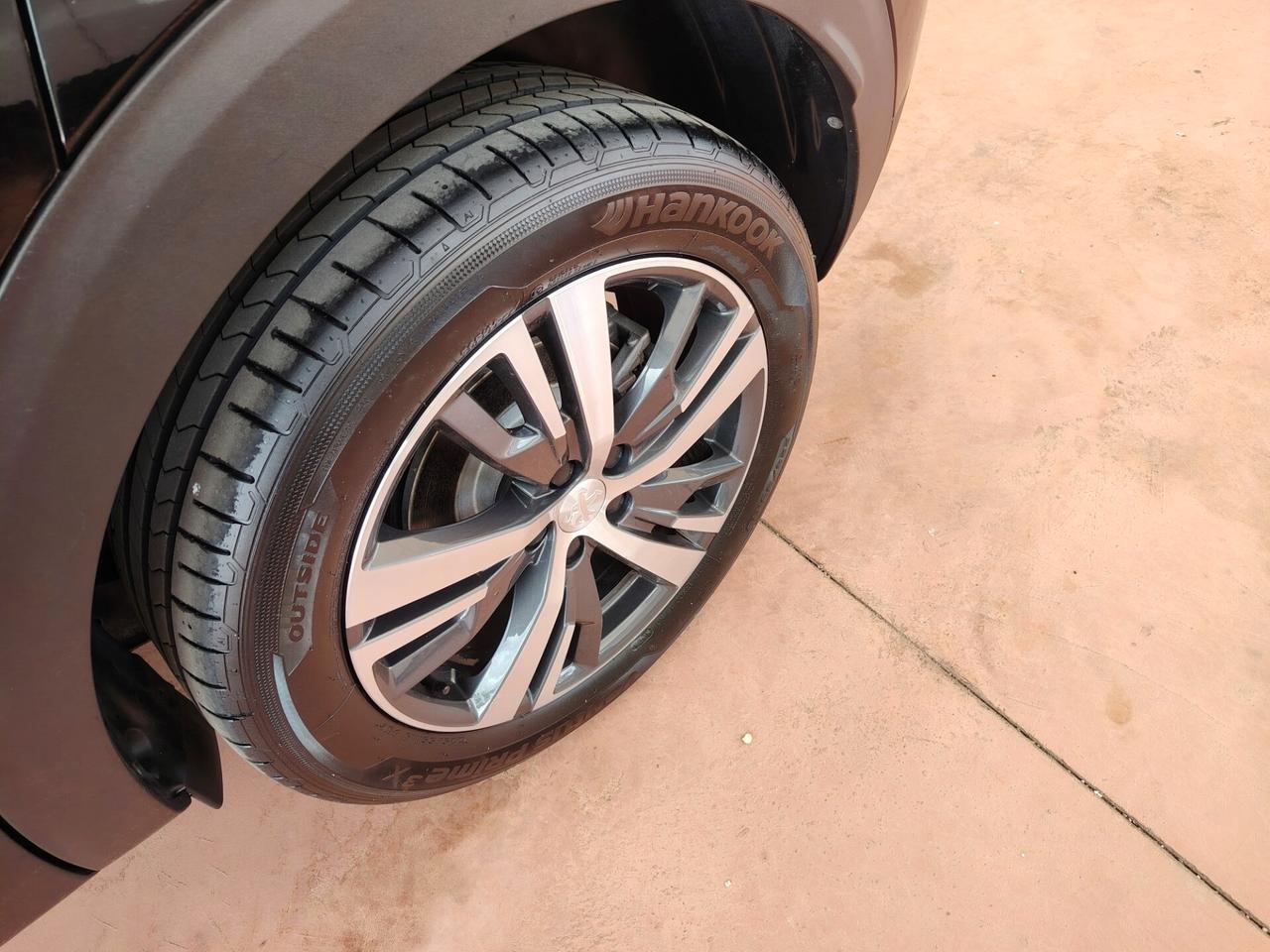 Peugeot 3008 BlueHDi 130 S&S EAT8 Allure Pack 2022