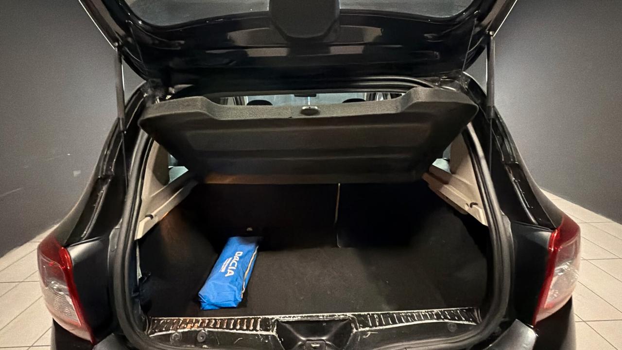 DACIA SANDERO DEL 2016 EURO 6B CAMBIO AUTOMATICO