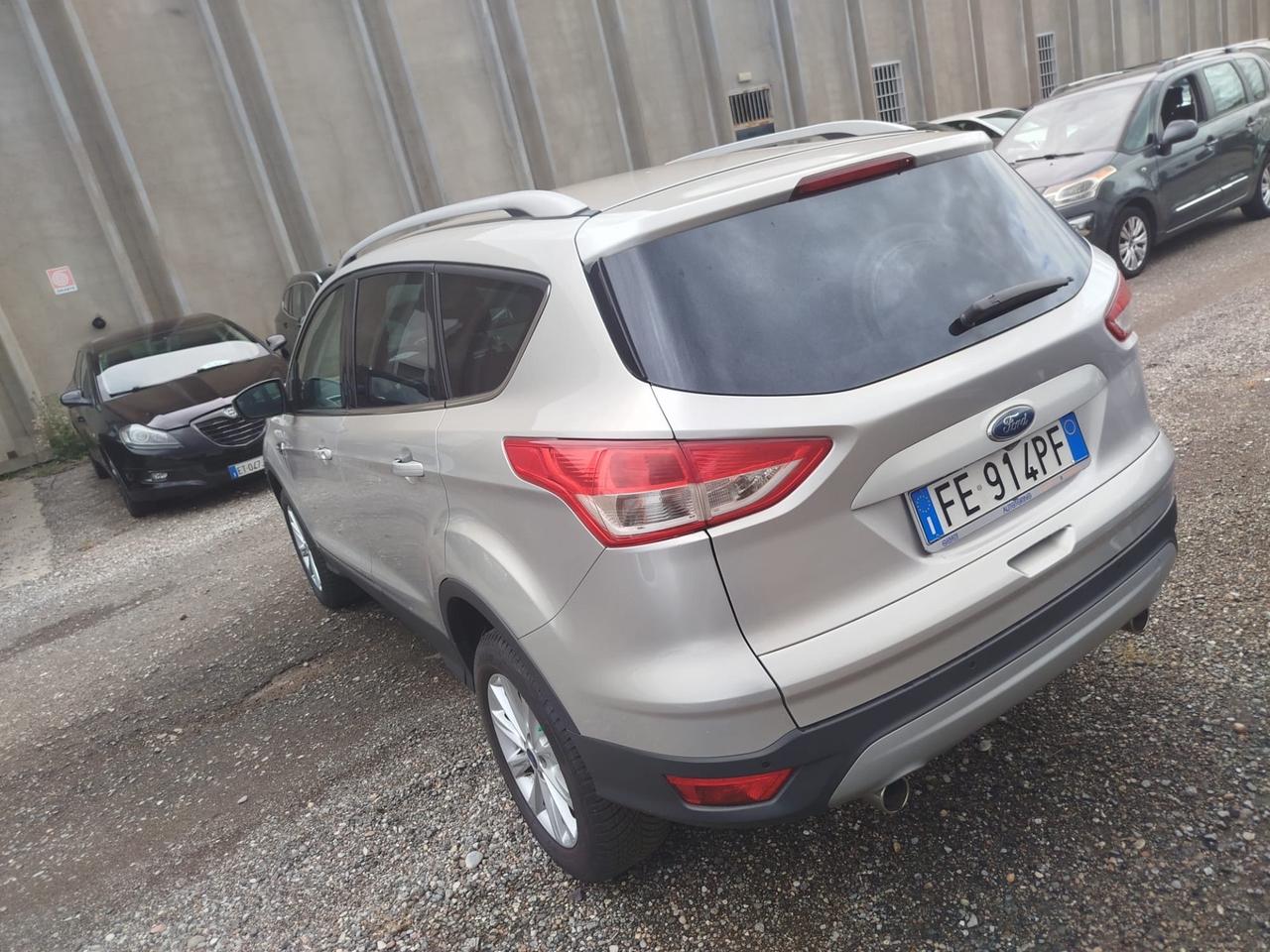 Ford Kuga 2.0 TDCI 150 CV S&S 4WD Titanium