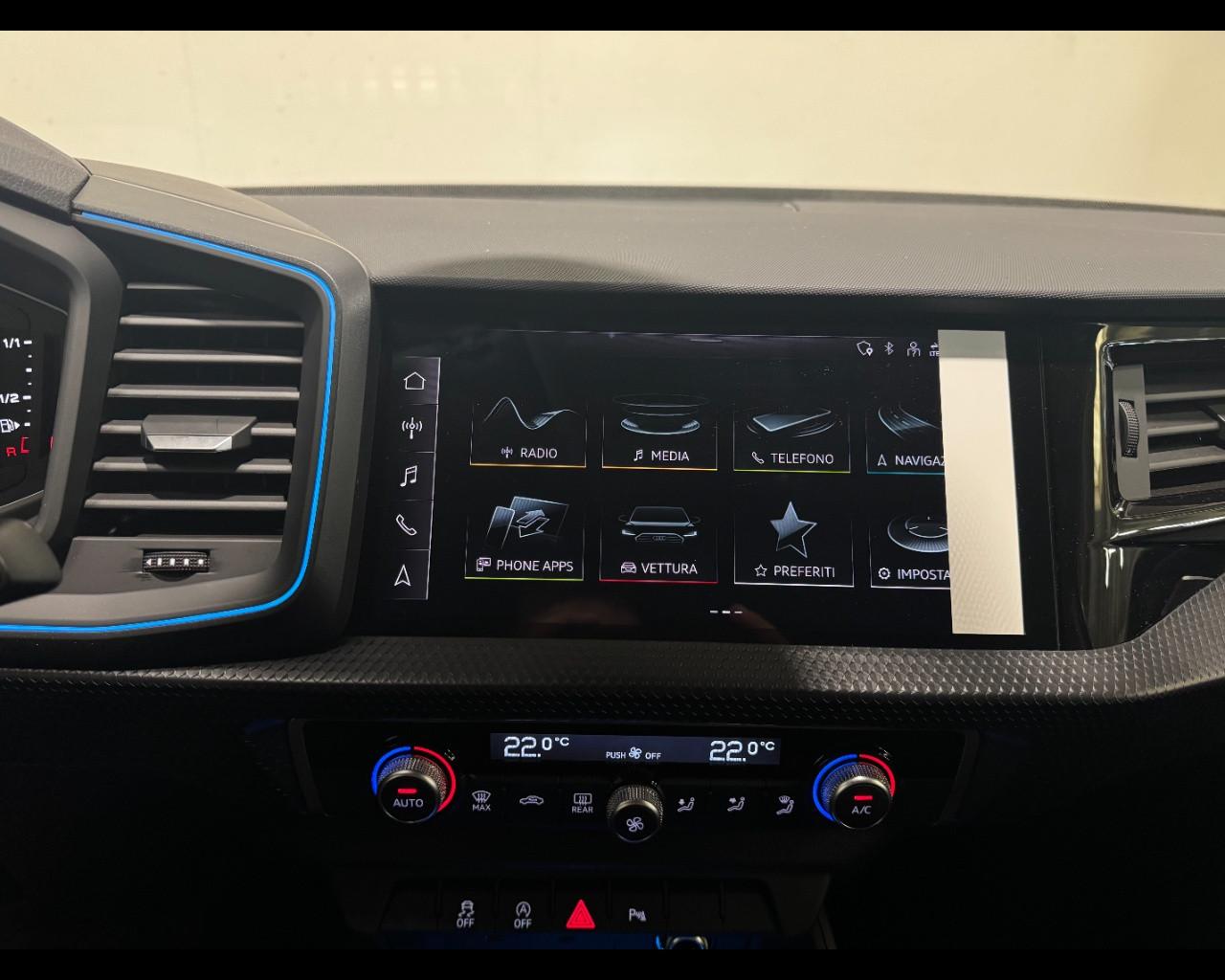 AUDI A1 ALLSTREET 30 TFSI S-TRONIC IDENTITY CONTRAST