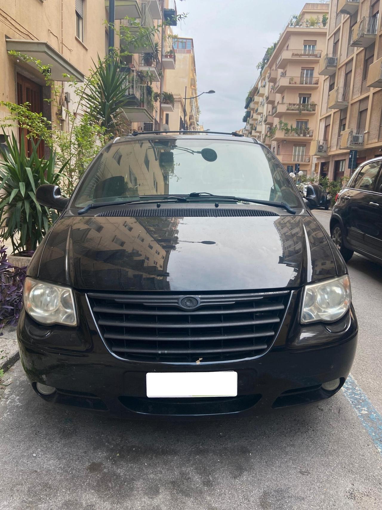 Chrysler Voyager Grand 2.8 CRD cat Limited Auto