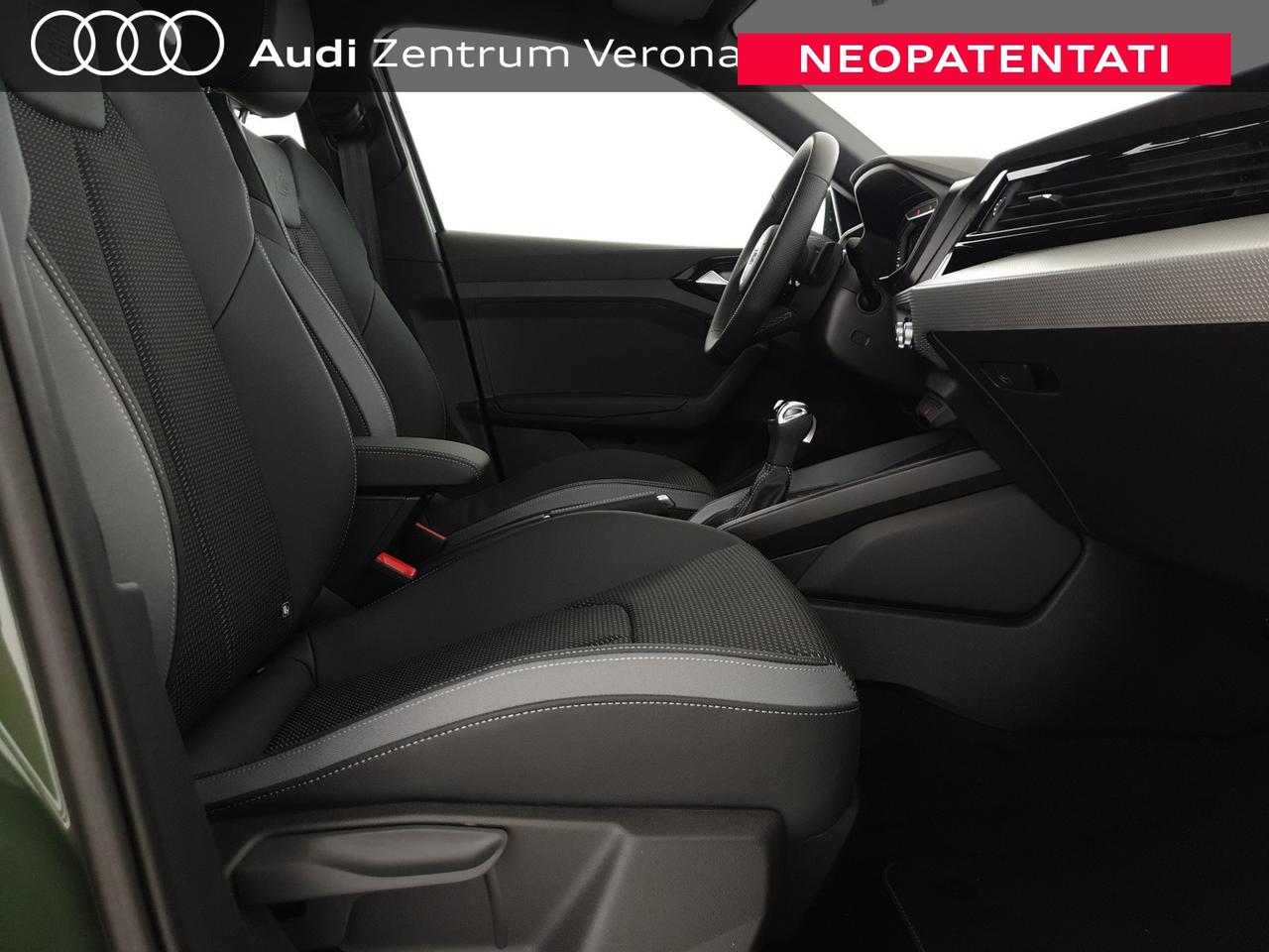 Allstreet 30TFSI 116CV S tronic Identity Contrast