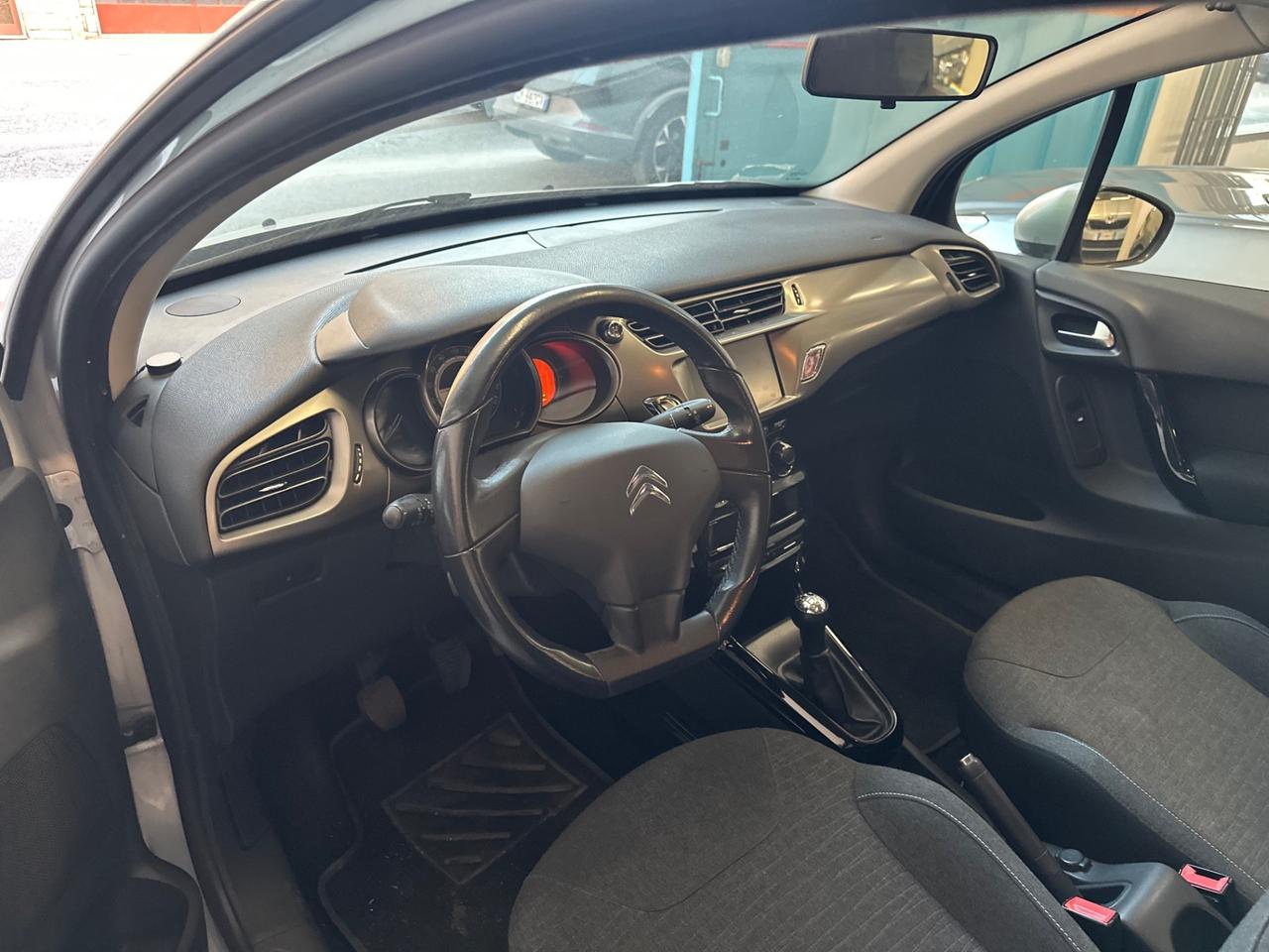 Citroen C3 PureTech 68 Live Edition - Distribuzione fatta