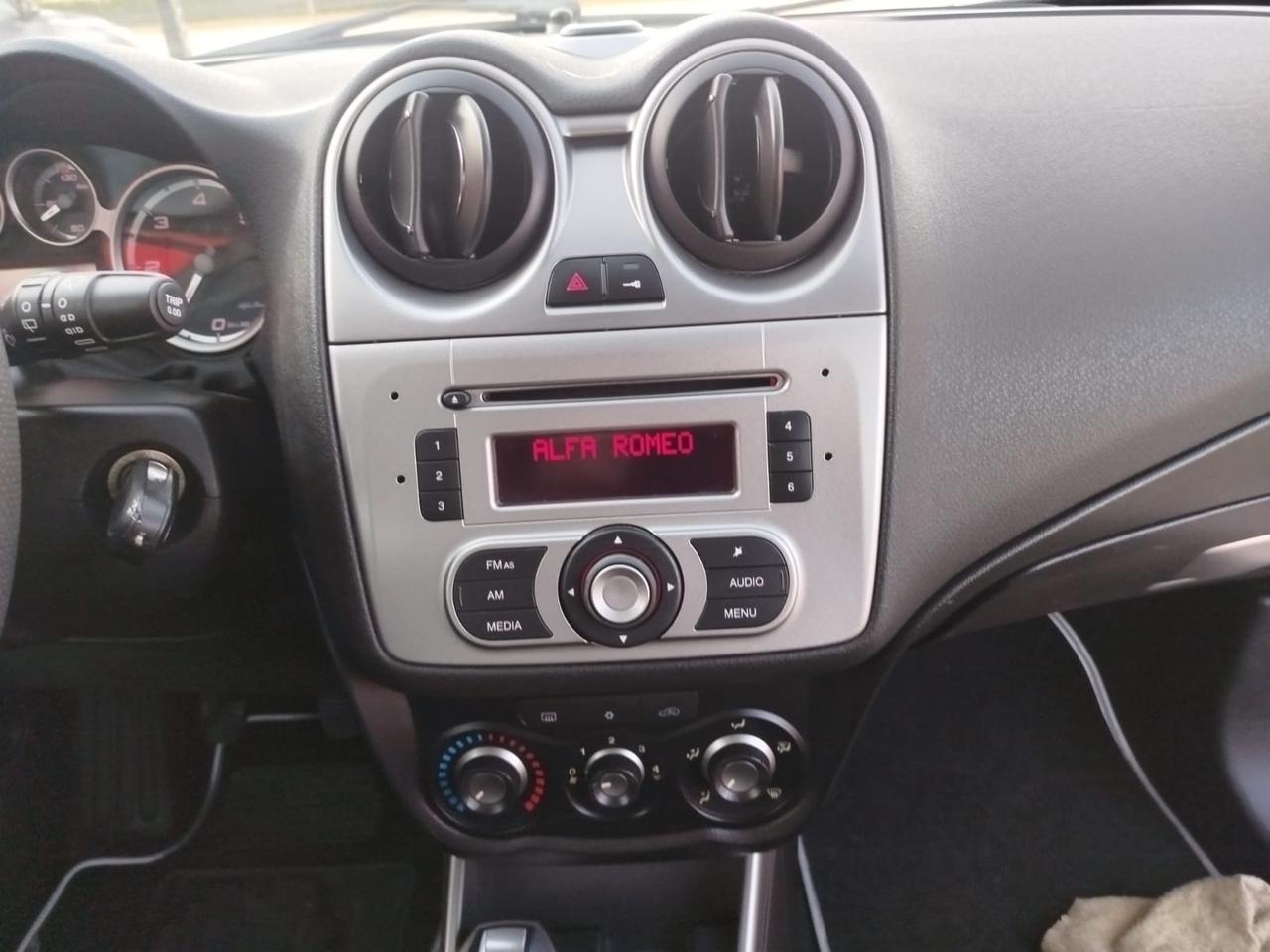 Alfa Romeo MiTo 1.3 JTDm-2 95 CV S&S Distinctive