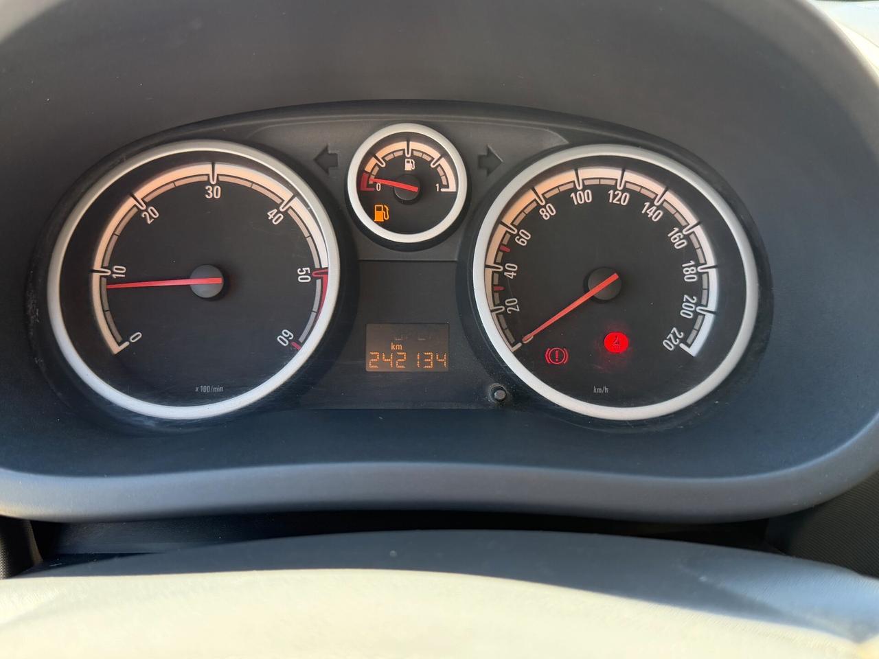 OPEL Corsa 1.3 CDTI 75cv 5 porte NEOPATENTATI