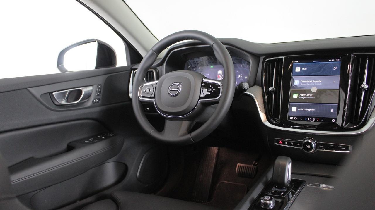 VOLVO N.V60 Plus Dark B4 AUT