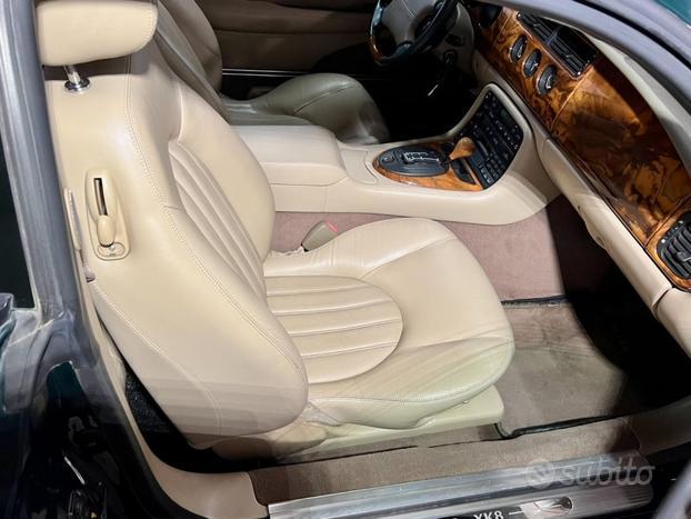 JAGUAR XK8 4.2 Coupé