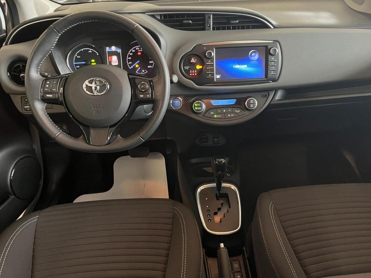 Toyota Yaris 5p 1.5h active