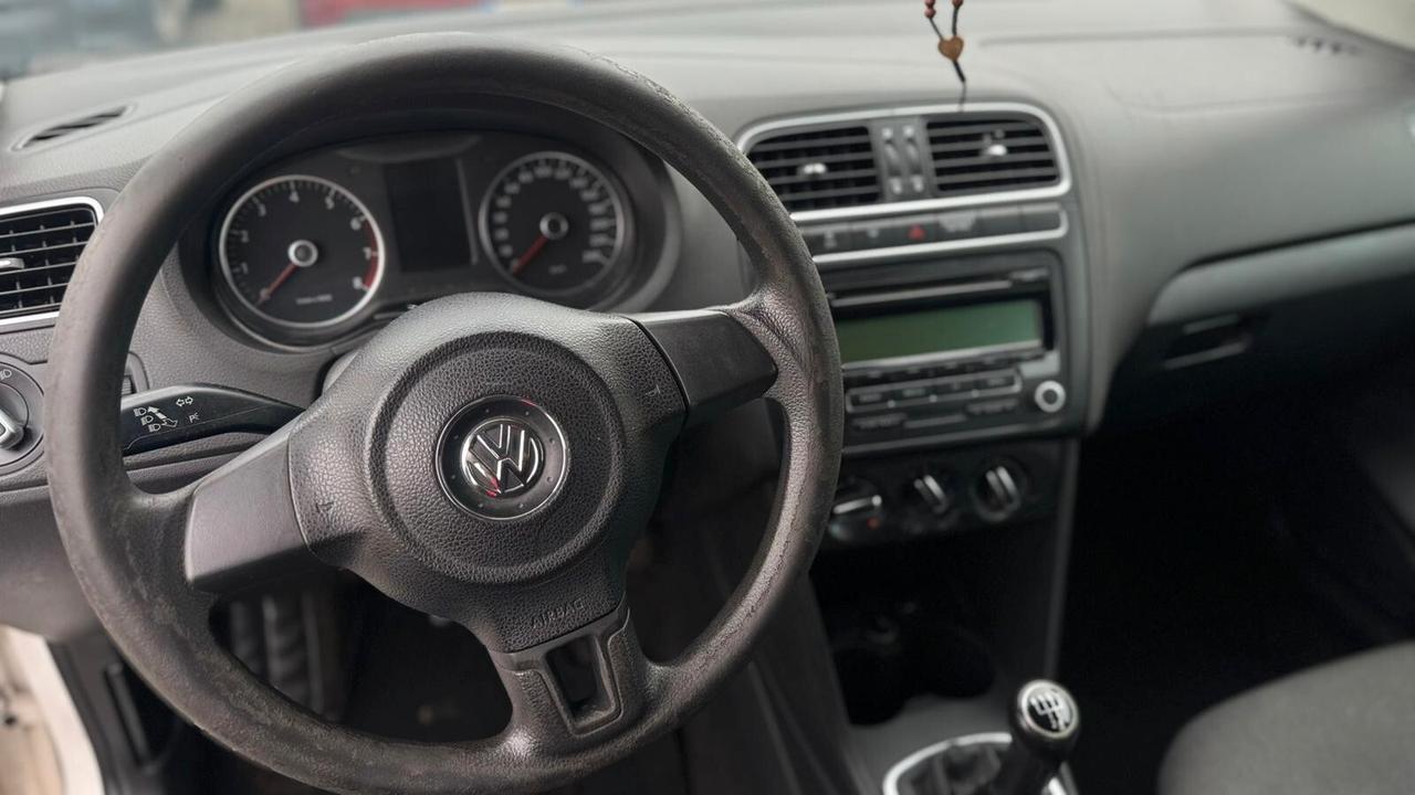 Volkswagen Polo 1.2 BENZINA 2011 NEOP.
