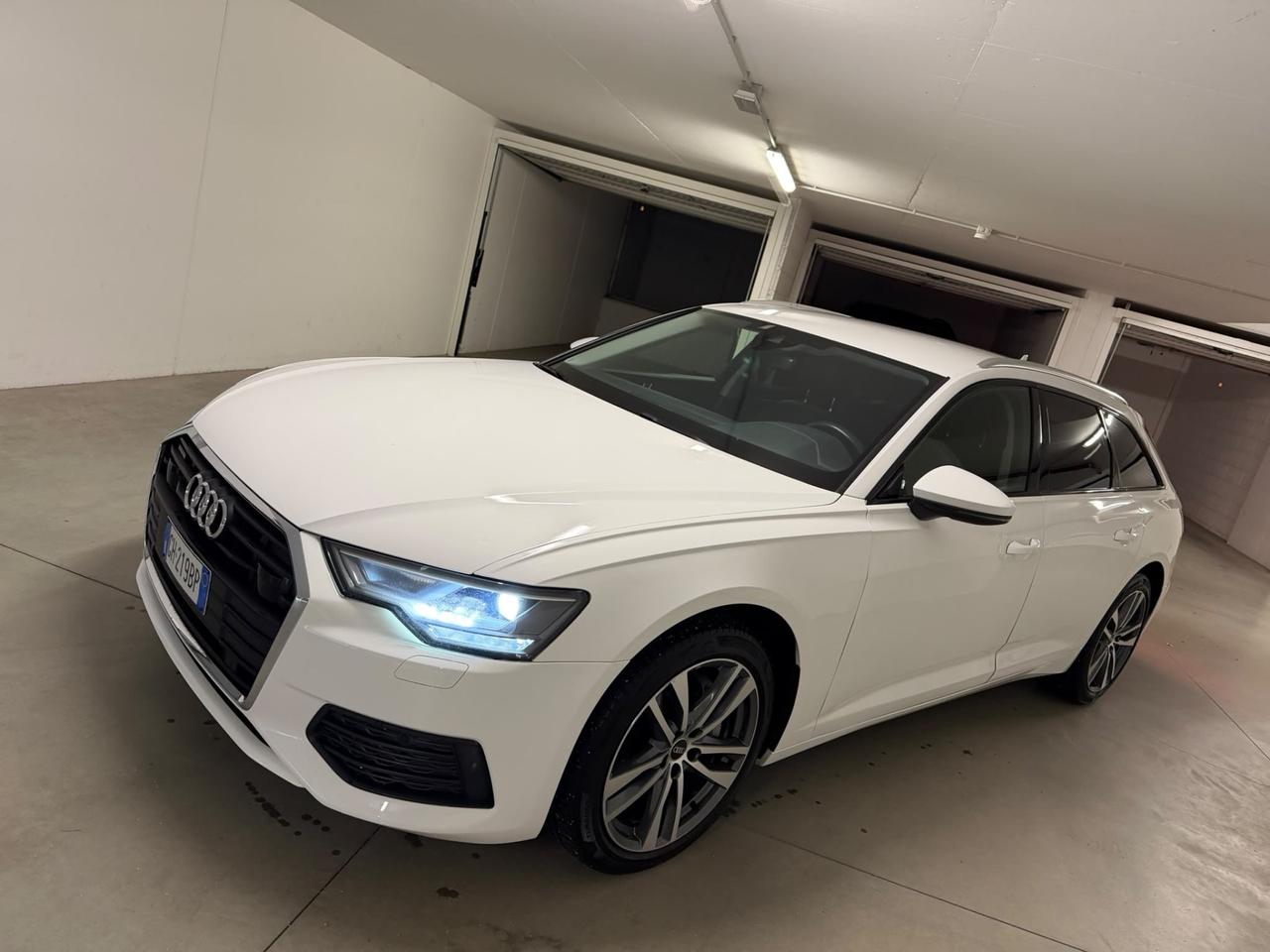 Audi A6 Avant 40 2.0 TDI S tronic Business