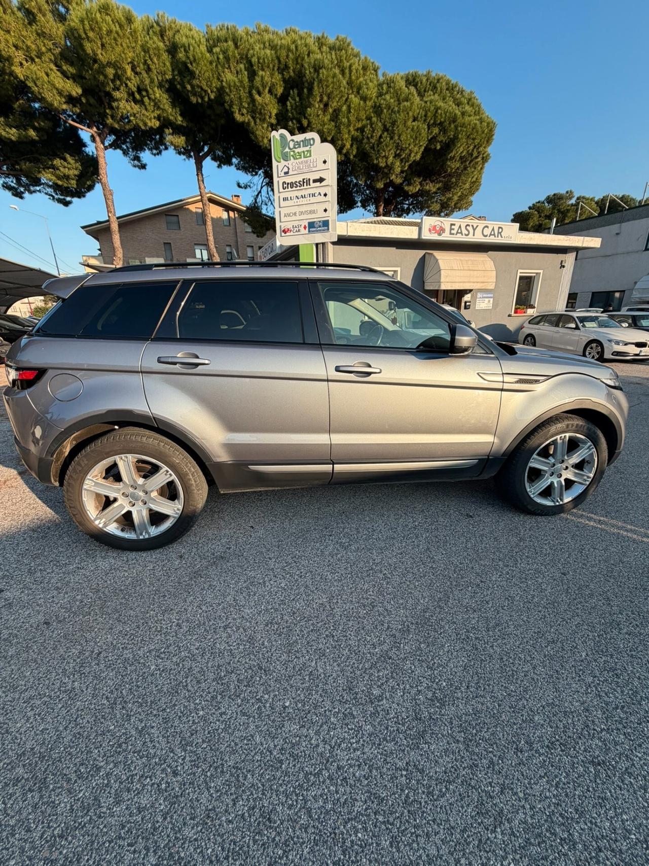 Land Rover Range Evoque 2.2 TD4 5p. Pure Tech Pack