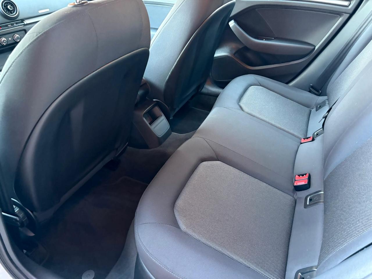Audi A3 SPB 1.6 TDI 116 CV Business