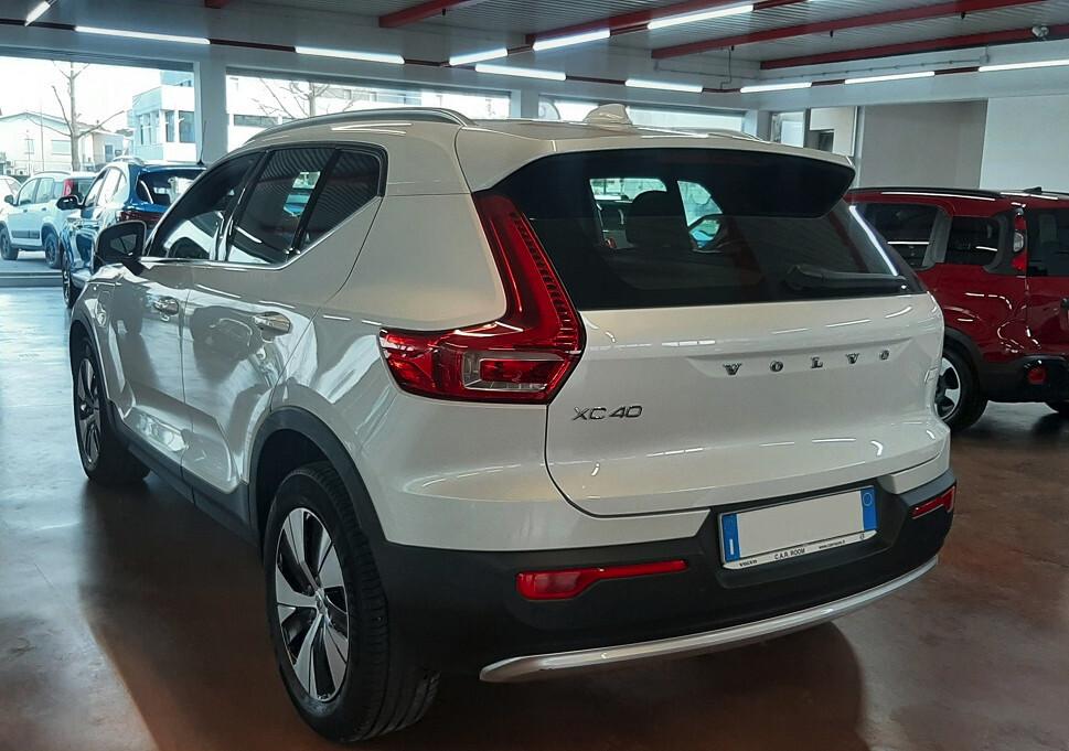 Volvo XC40 T5 Recharge Plug-in Hybrid automatico Core