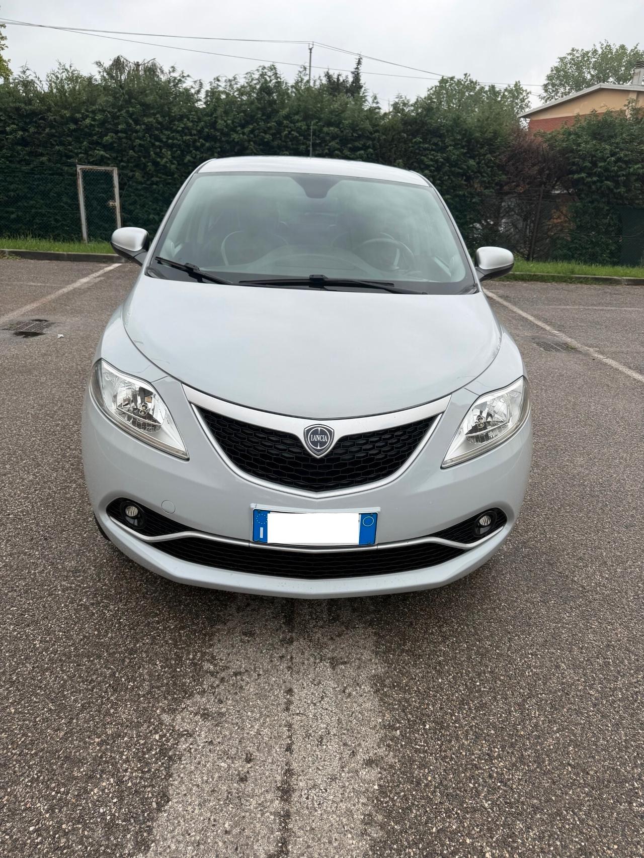 Lancia Ypsilon 0.9 METANO - NEOP. - 12 MESI DI GARANZIA -