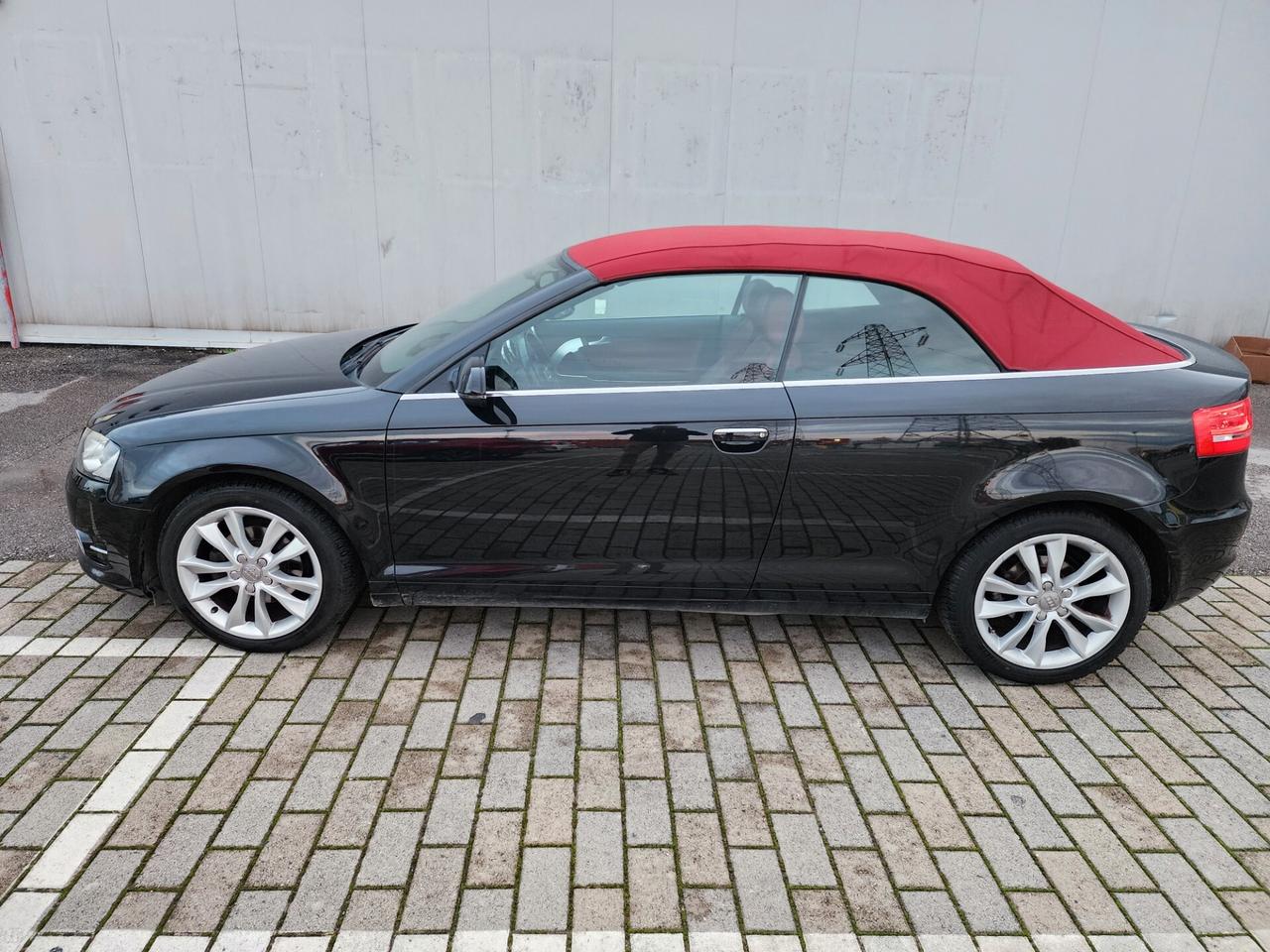 Audi A3 Cabrio 1.6 TDI 105 CV CR Ambition
