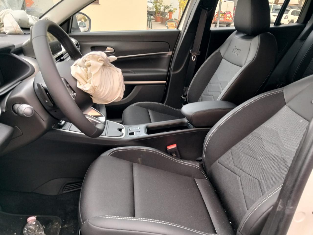 Jeep Avenger 1.2 Turbo MHEV 2025 SINISTRATA