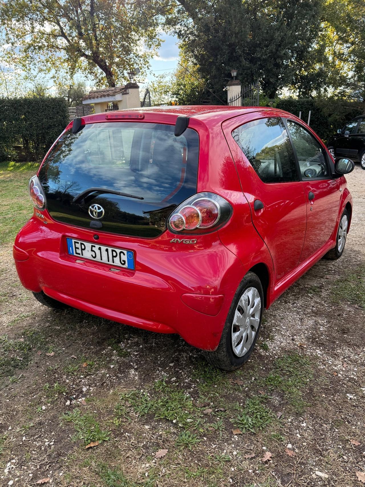 Toyota Aygo 1.0 12V VVT-i 5 porte Orange Connect MMT
