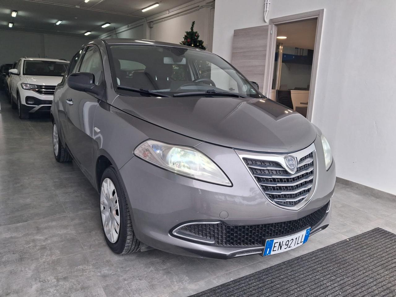 Lancia Ypsilon 1.2 69 CV 5 porte GPL Ecochic Platinum
