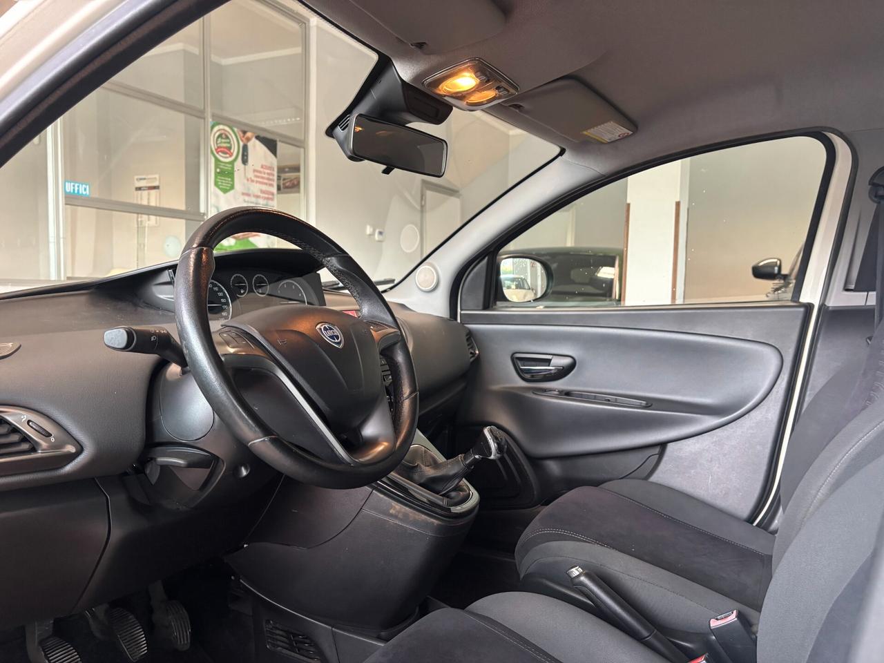 Lancia Ypsilon 1.3 mjt Silver s *PER NEOPATENTATI