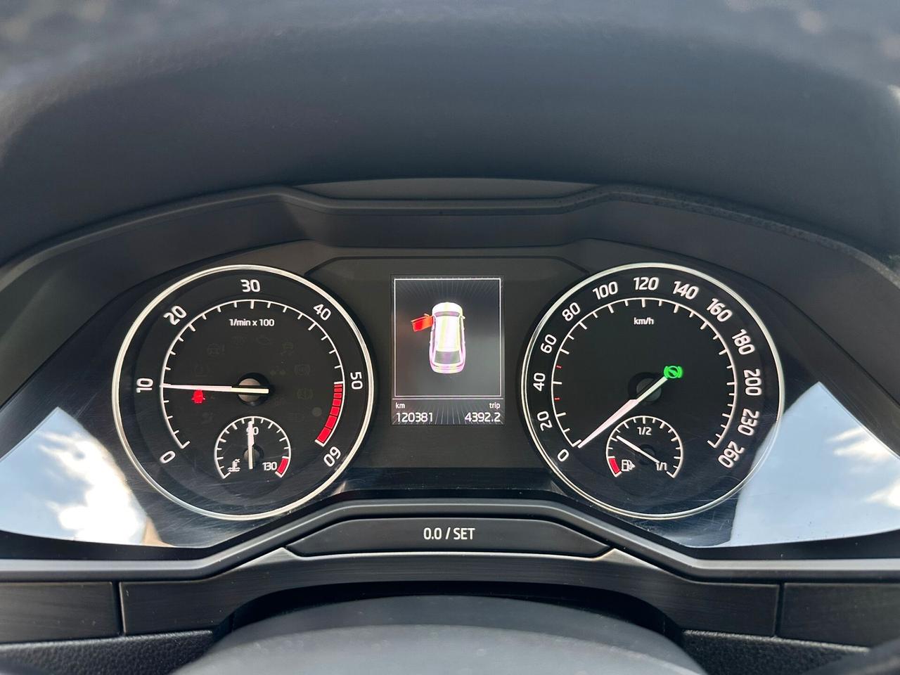 Skoda Superb 2.0 TDI DSG Ambition