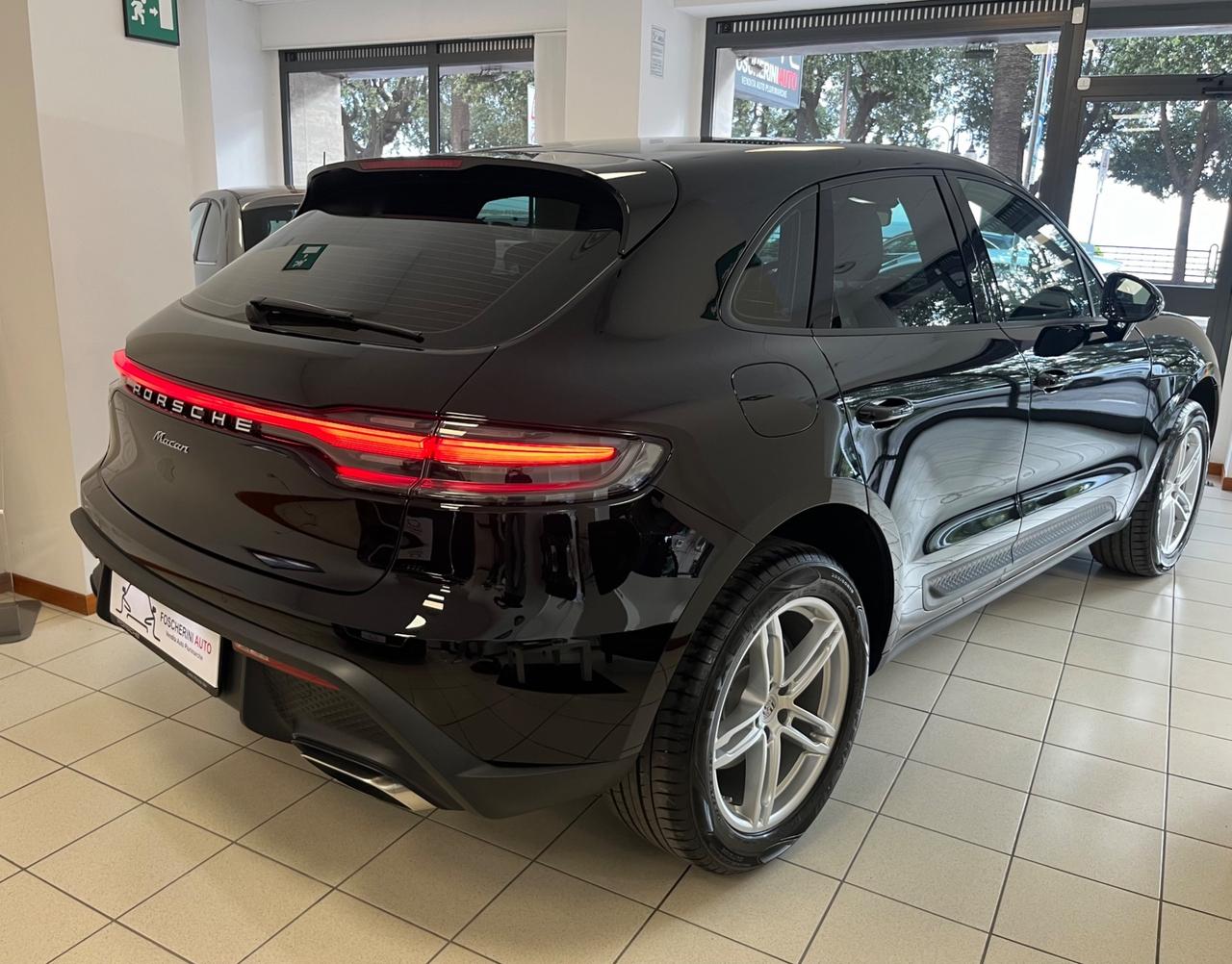 Porsche Macan 2.0 265cv 5000km My23' IVA ESPOSTA