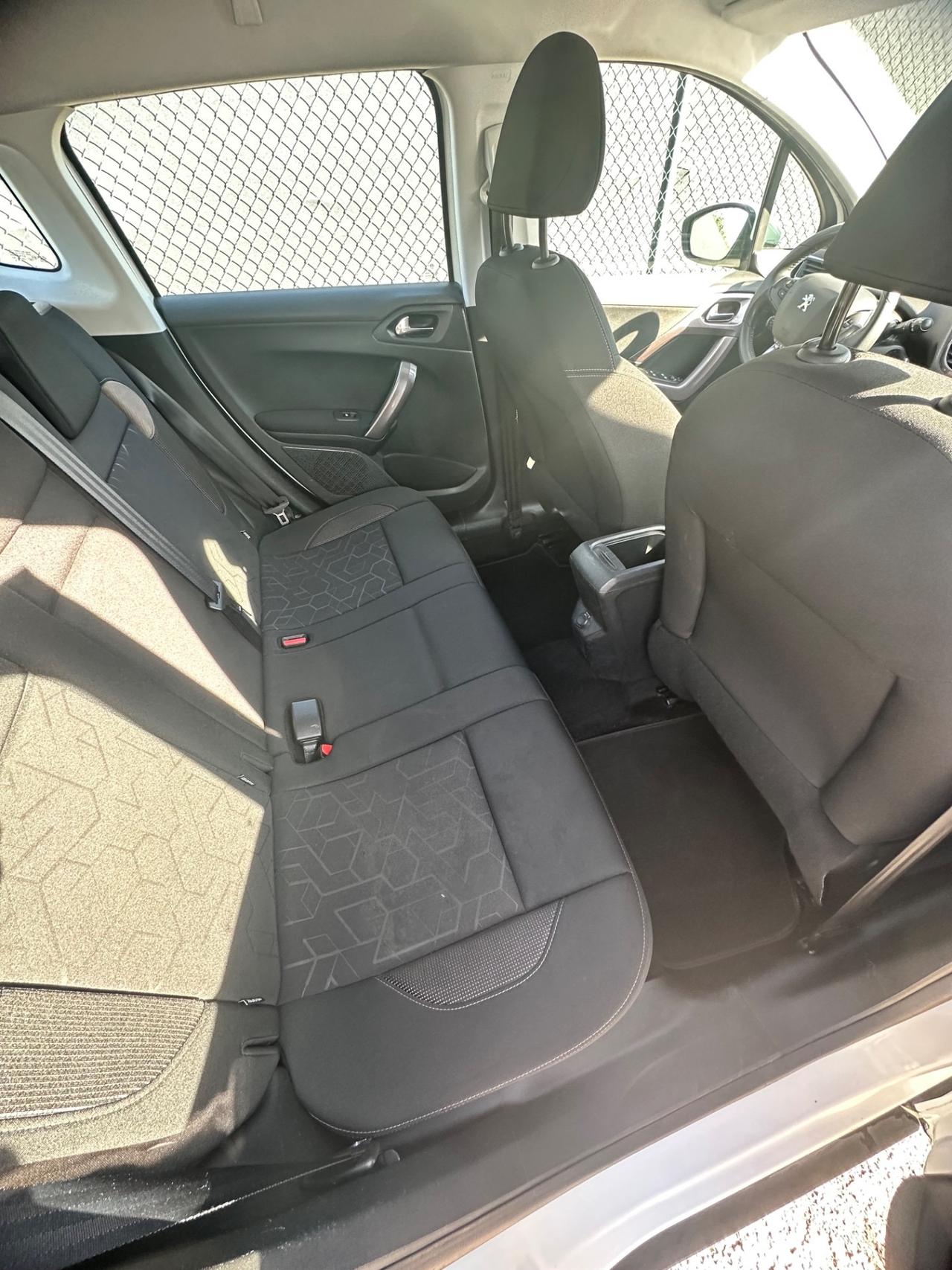 Peugeot 2008 1.4 HDi 68CV Active