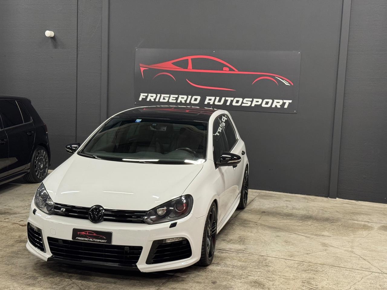 Volkswagen Golf 2.0 TSI 4mot. 5p. R