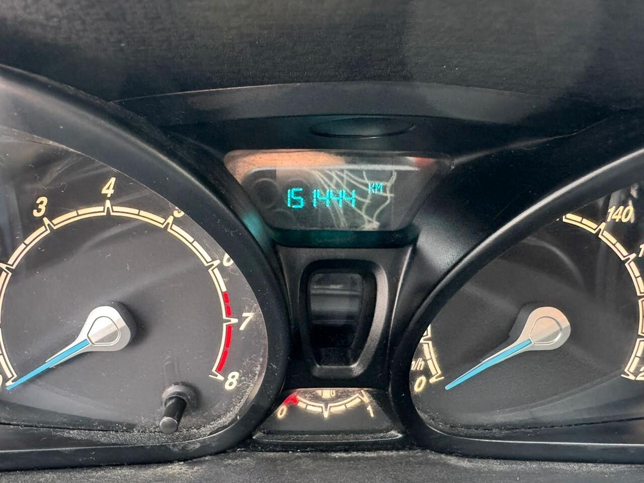 Ford Fiesta 1.0 80CV 5 porte*EURO5B*NEOPATENTATI