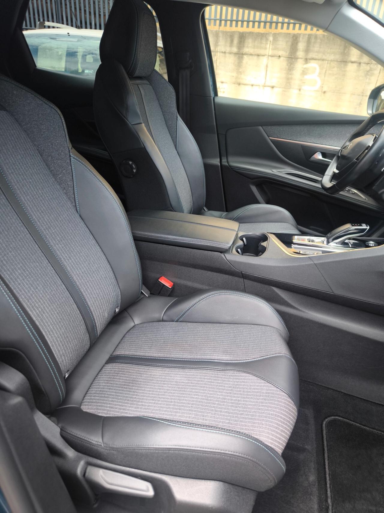 Peugeot 3008 BlueHDi 130 S&S EAT8 Allure Pack Keyless