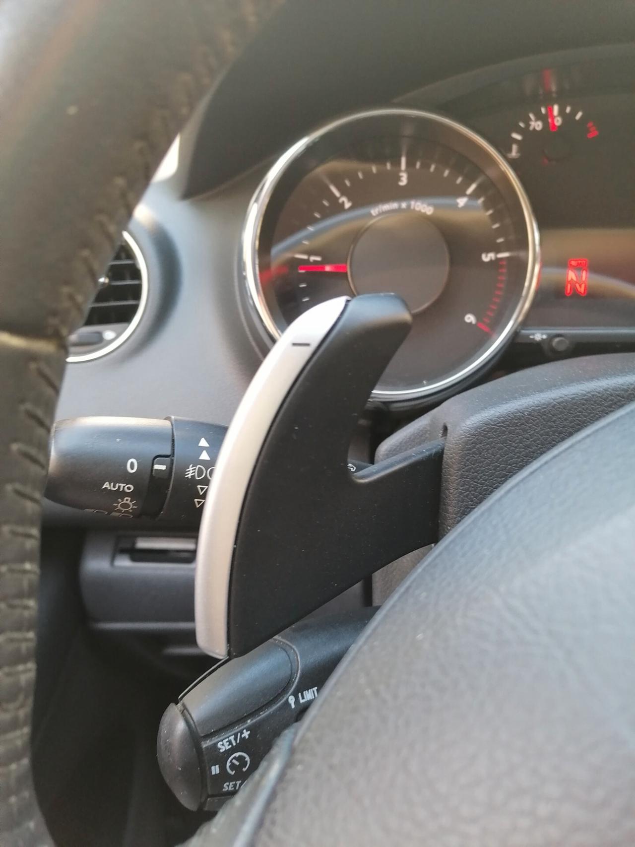 Peugeot 3008 1.6 e-HDi 112CV CAMBIO AUTOMATICO 2011