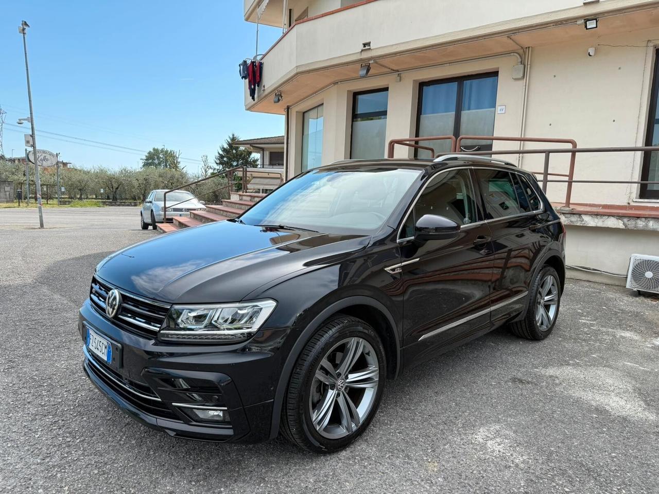 Volkswagen Tiguan 2.0 TDI SCR DSG 4MOTION Sport BMT