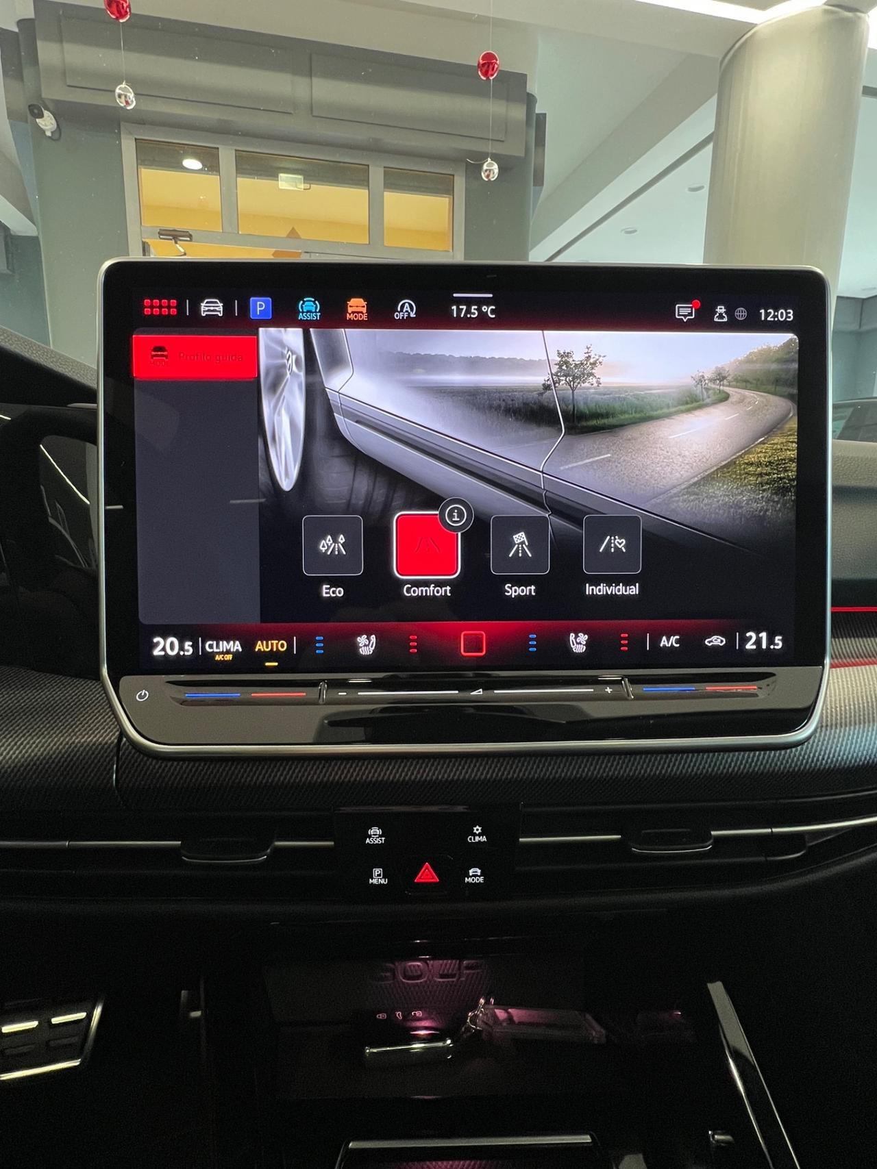 Volkswagen Golf 8.5 GTI 2.0 TSI DSG