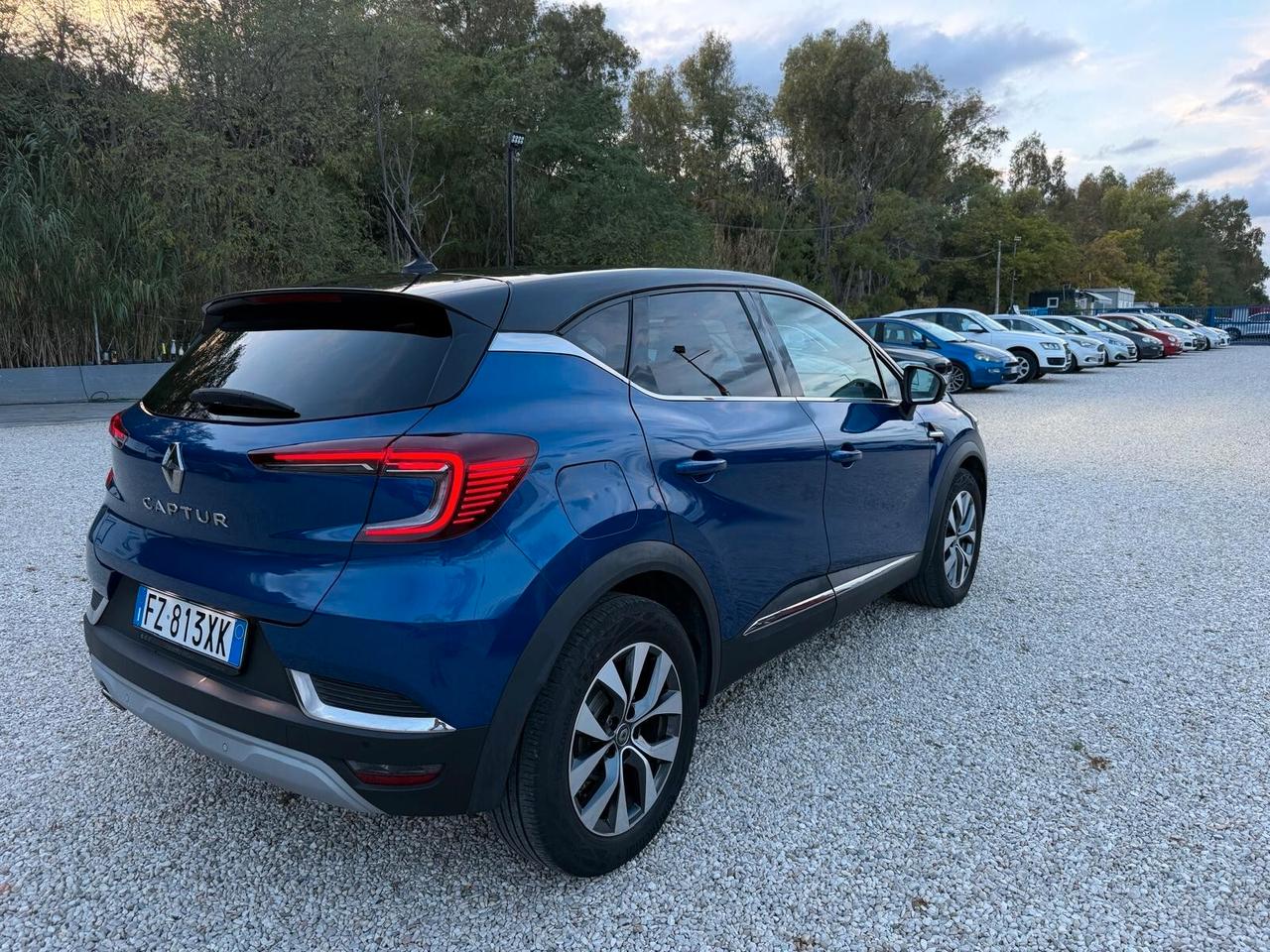 Renault Captur Plug-in Hybrid E-Tech 160 CV Intens
